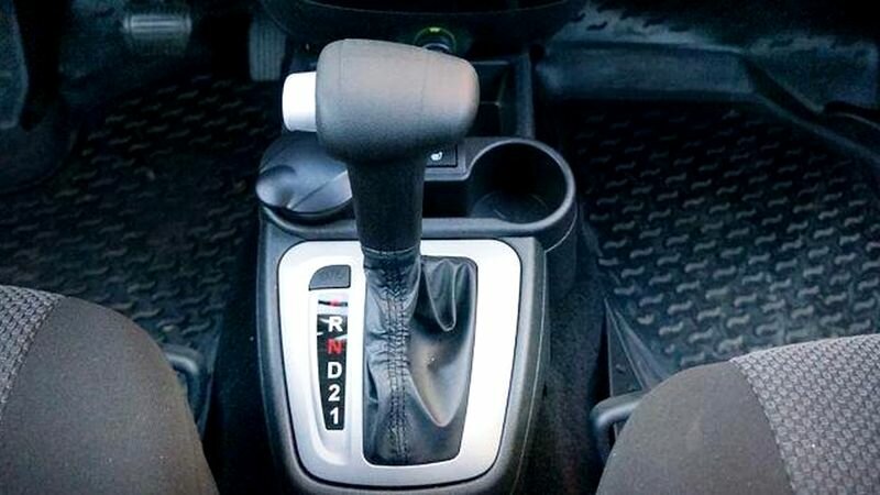 У АвтоВАЗа закончились Лады с «автоматом». И их не будет очень долго