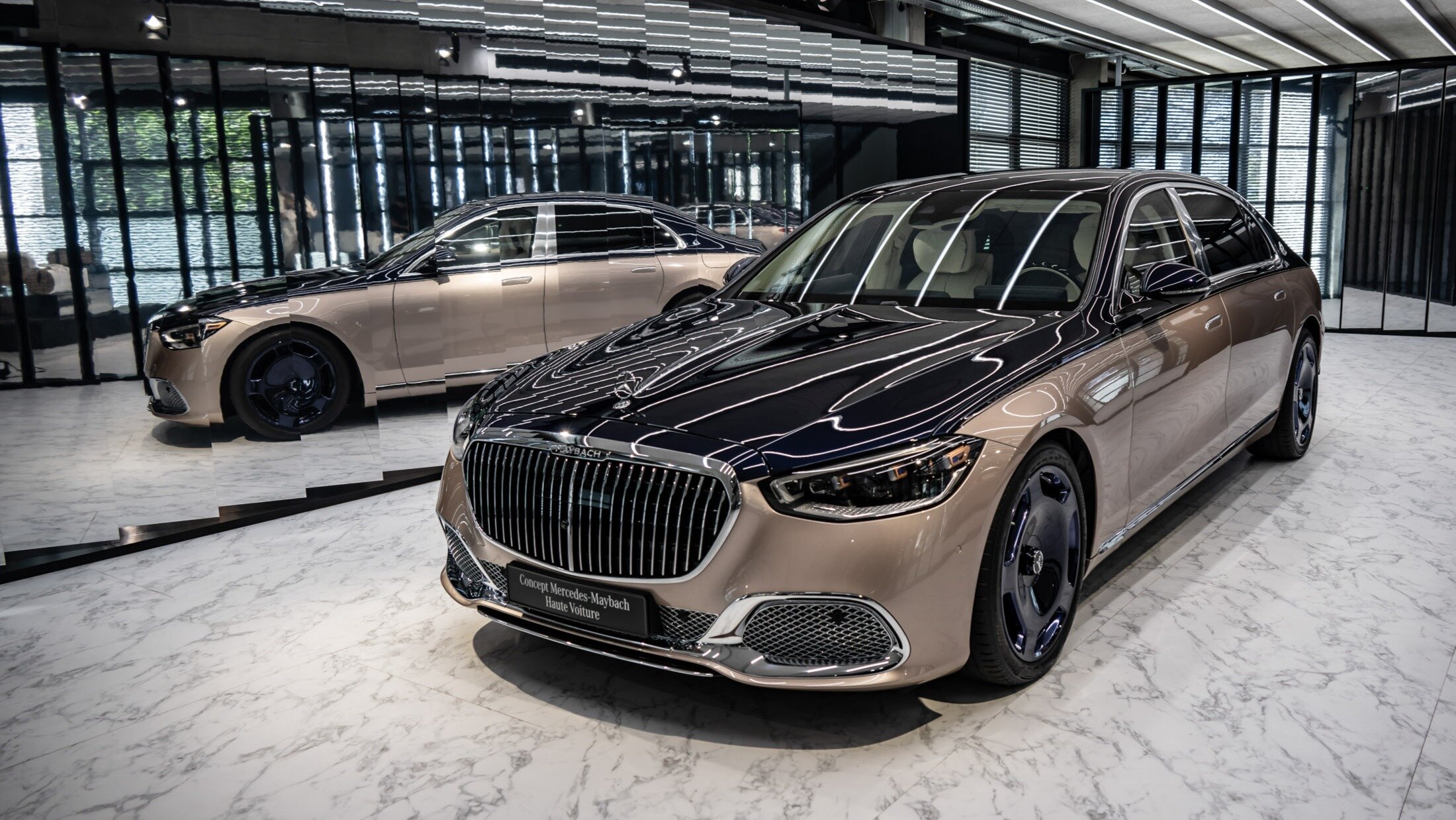 Российские миллиардеры стали покупать по 2 одинаковых автомобиля, чтобы не остаться без запчастей