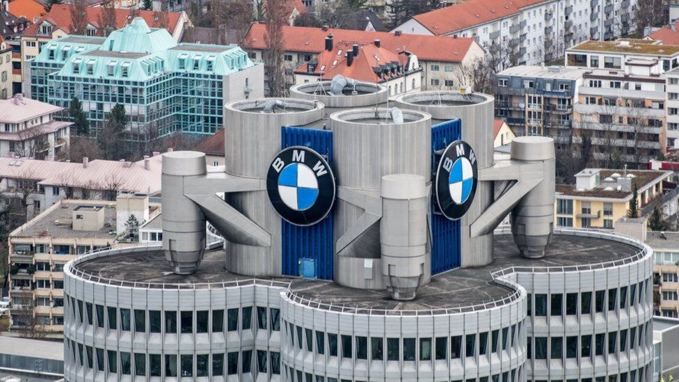 Компания BMW снова начала поставлять запчасти в Россию