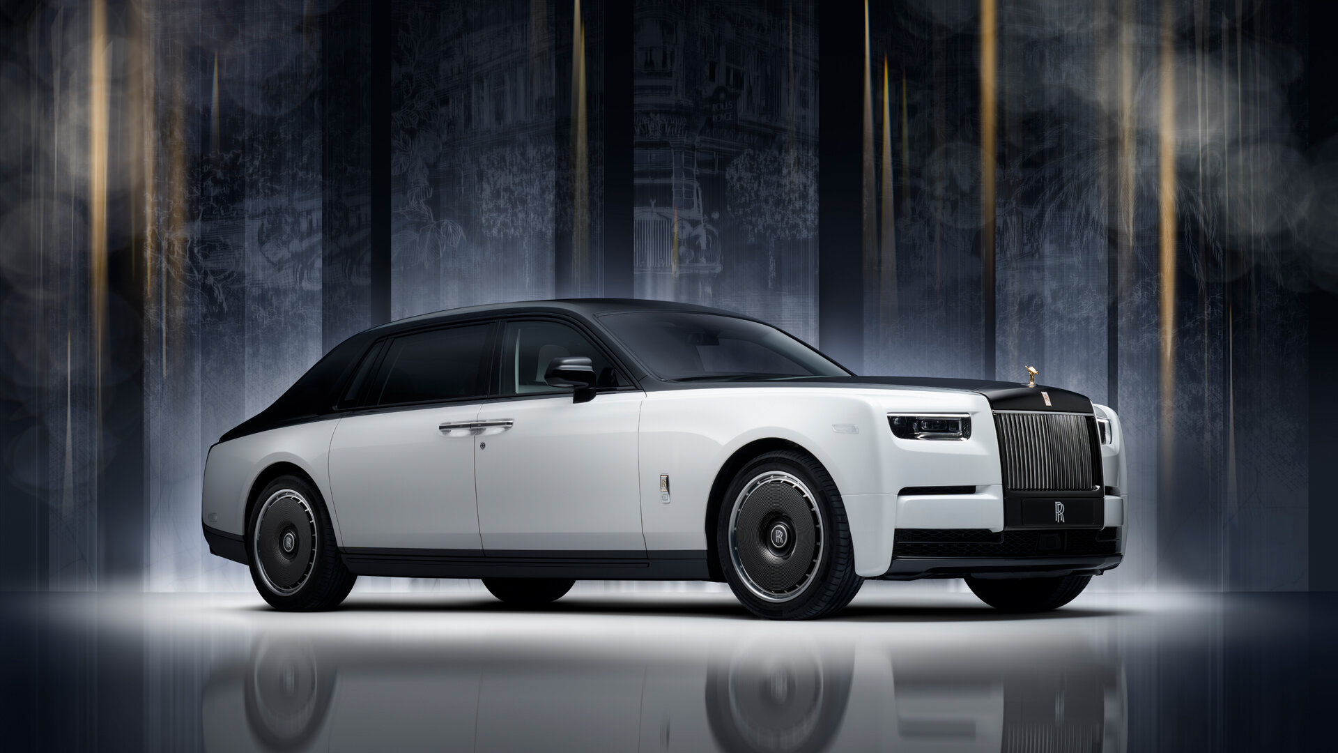 Rolls-Royce представил юбилейный Phantom: много золота и всего 25 экземпляров