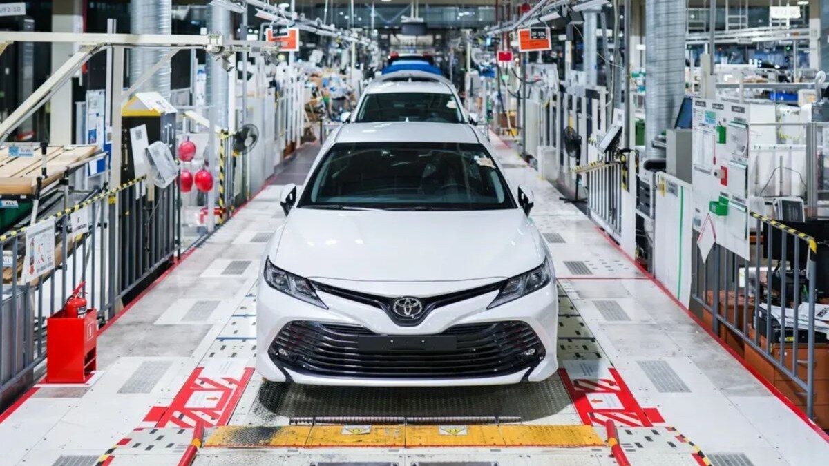 Стало известно, что будут выпускать на российском заводе Toyota вместо Camry и RAV4