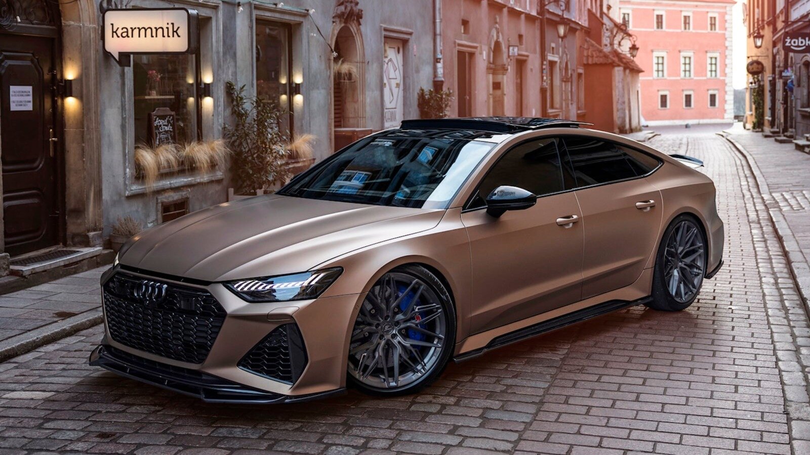 В Польше прокачали Audi RS7 — он стал быстрее Bugatti Veyron