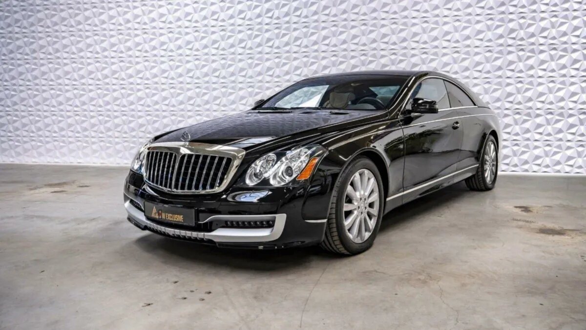 На Авто.ру продаётся эксклюзивное купе Maybach, принадлежавшее известному футболисту