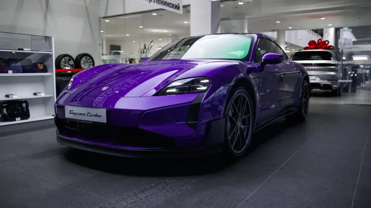 В России начали продавать рестайлинговый Porsche Taycan, включая сверхмощный Turbo GT