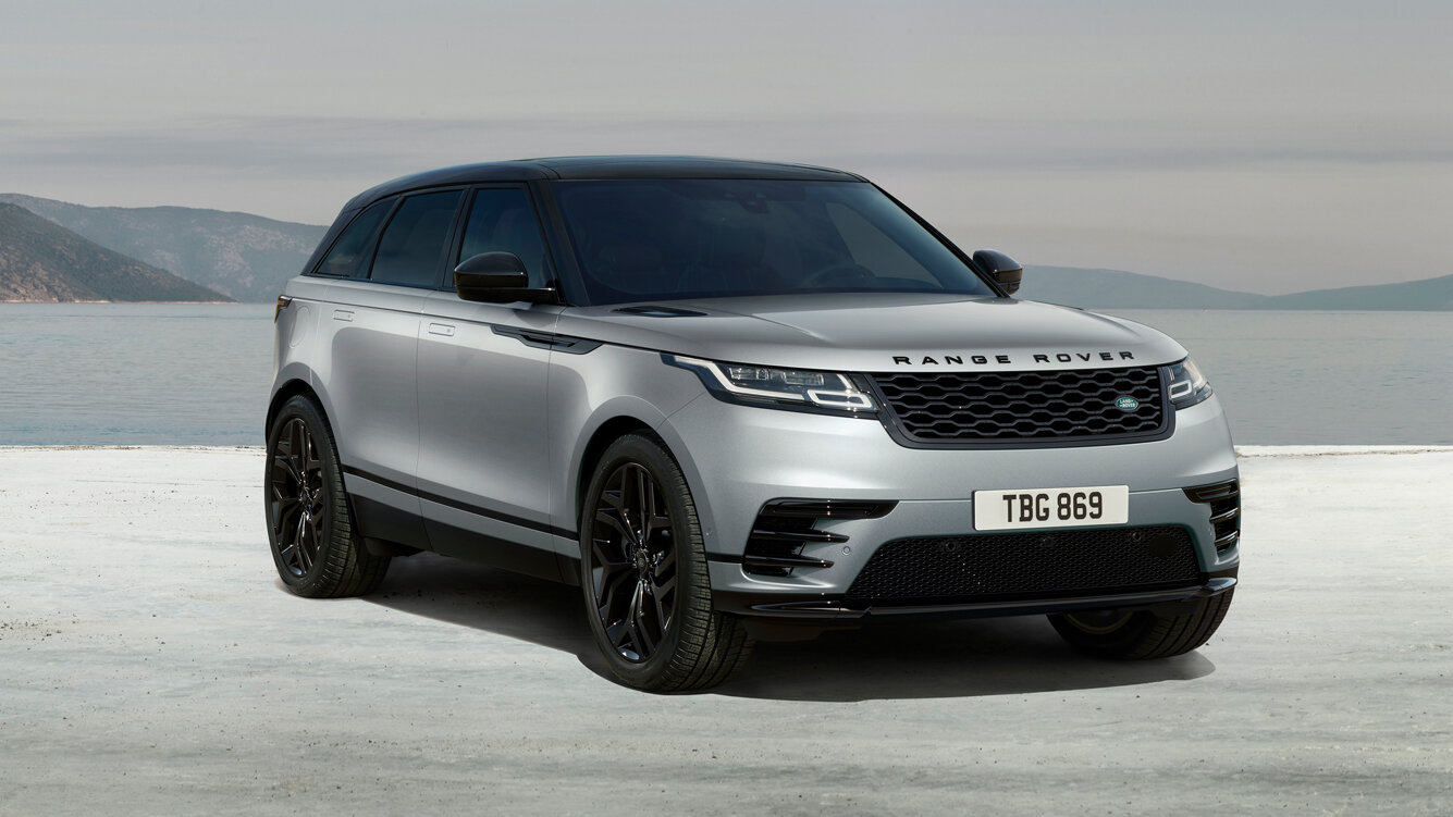 Range Rover Velar получил «затемнённую» версию HST