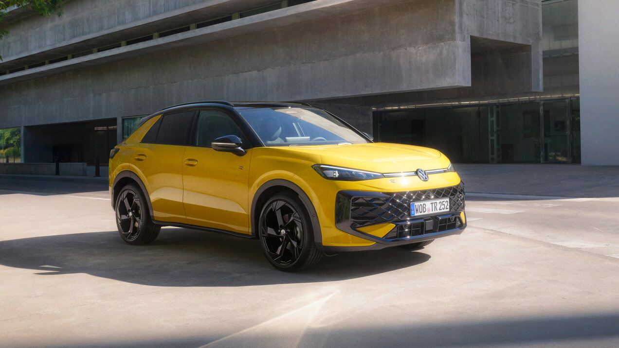 Кроссовер Volkswagen T-Roc сменил поколение: новая внешность и гибриды