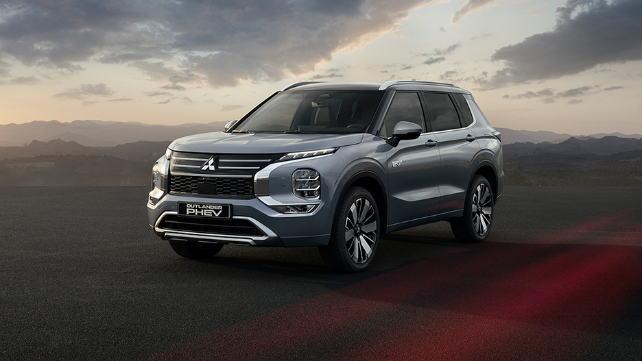 Представлен обновлённый Mitsubishi Outlander PHEV: новые батарея и дисплей
