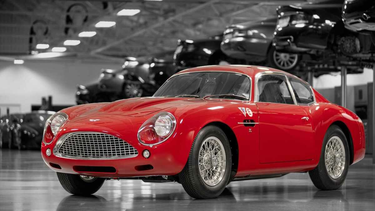 Aston Martin представил свою самую дорогую модель