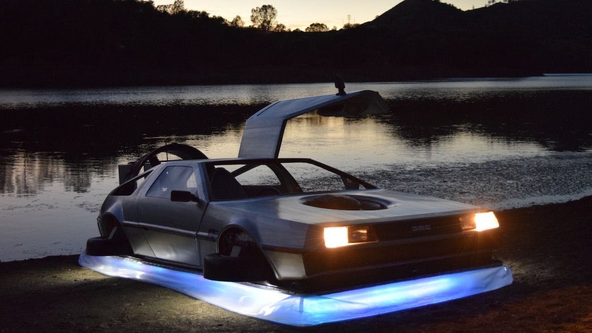В продаже появился DeLorean на воздушной подушке