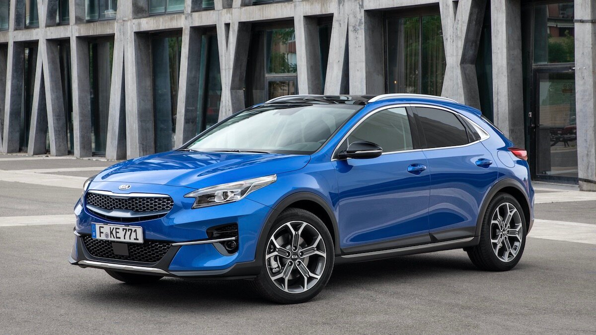 Вседорожный хэтч Kia XCeed приедет в Россию в июне
