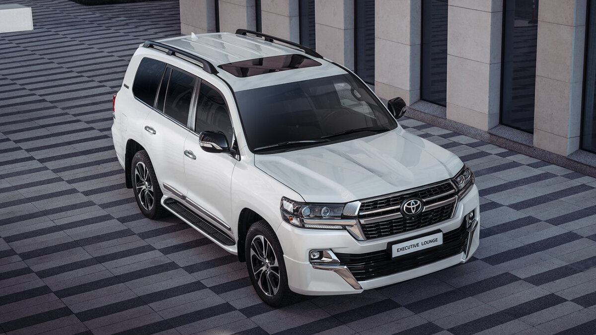 Самый дорогой Land Cruiser обновился