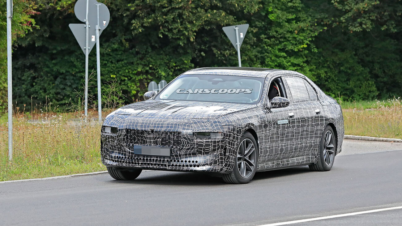 Электрическая версия BMW 7 серии вышла на тесты вместе с гибридной