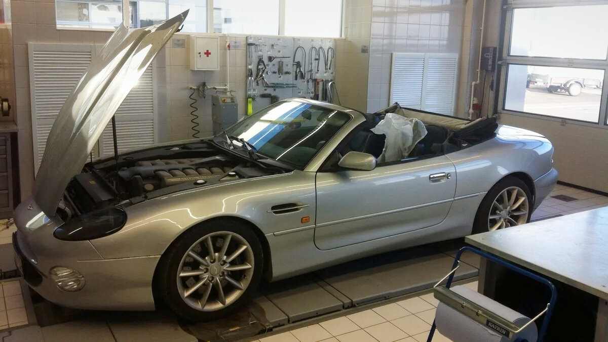 В России продают уникальный кабриолет Aston Martin, созданный для Франкфуртского автосалона