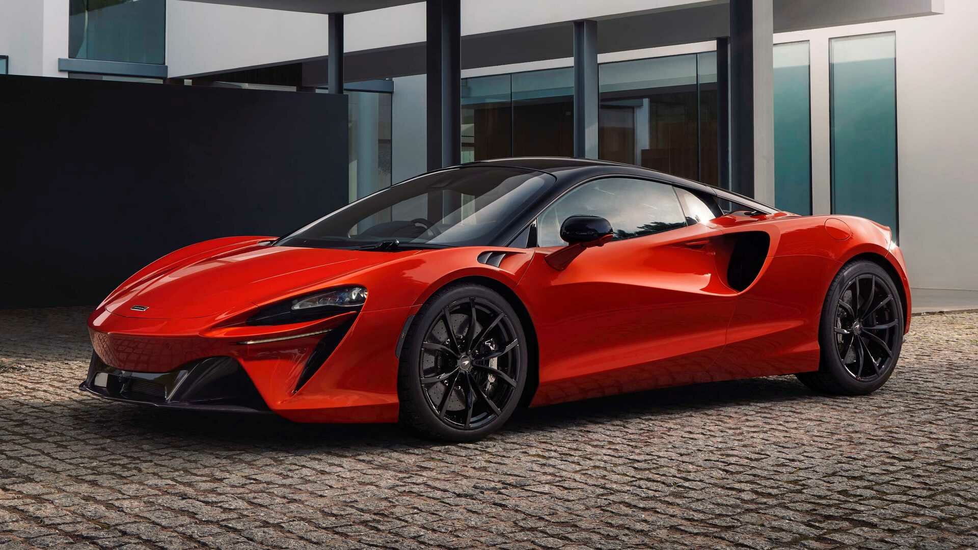 Супергибрид McLaren Artura рассекречен: 680 л.с. и 3 секунды до сотни