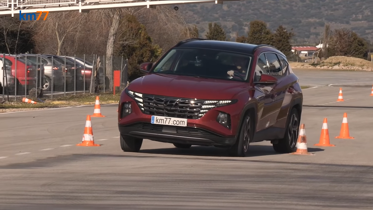 Новый Hyundai Tucson показал неоднозначный результат на «лосином тесте»
