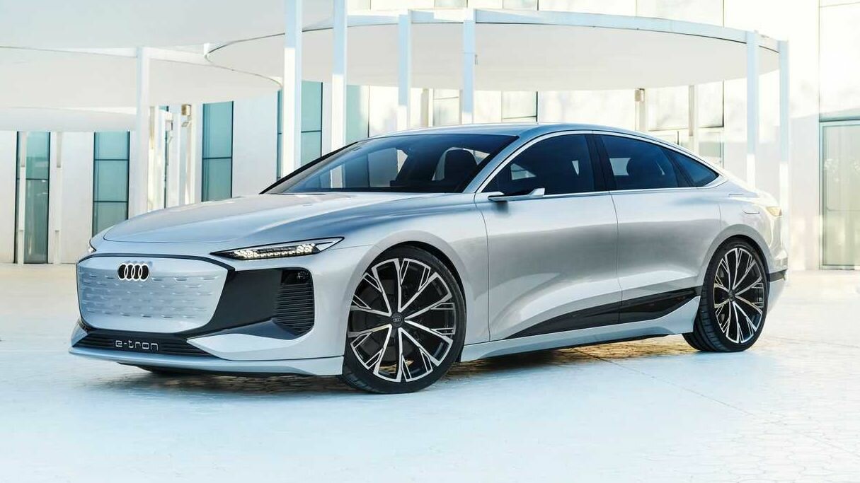 Audi рассекретила прототип нового A6: это дальнобойный электролифтбек с фарами-проекторами