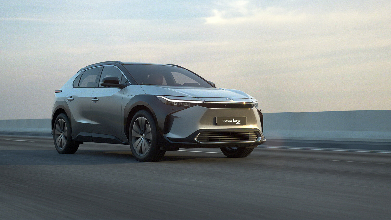 Toyota представила серийный электрокроссовер bZ4X: два мотора, 500 километров и «электронный» руль