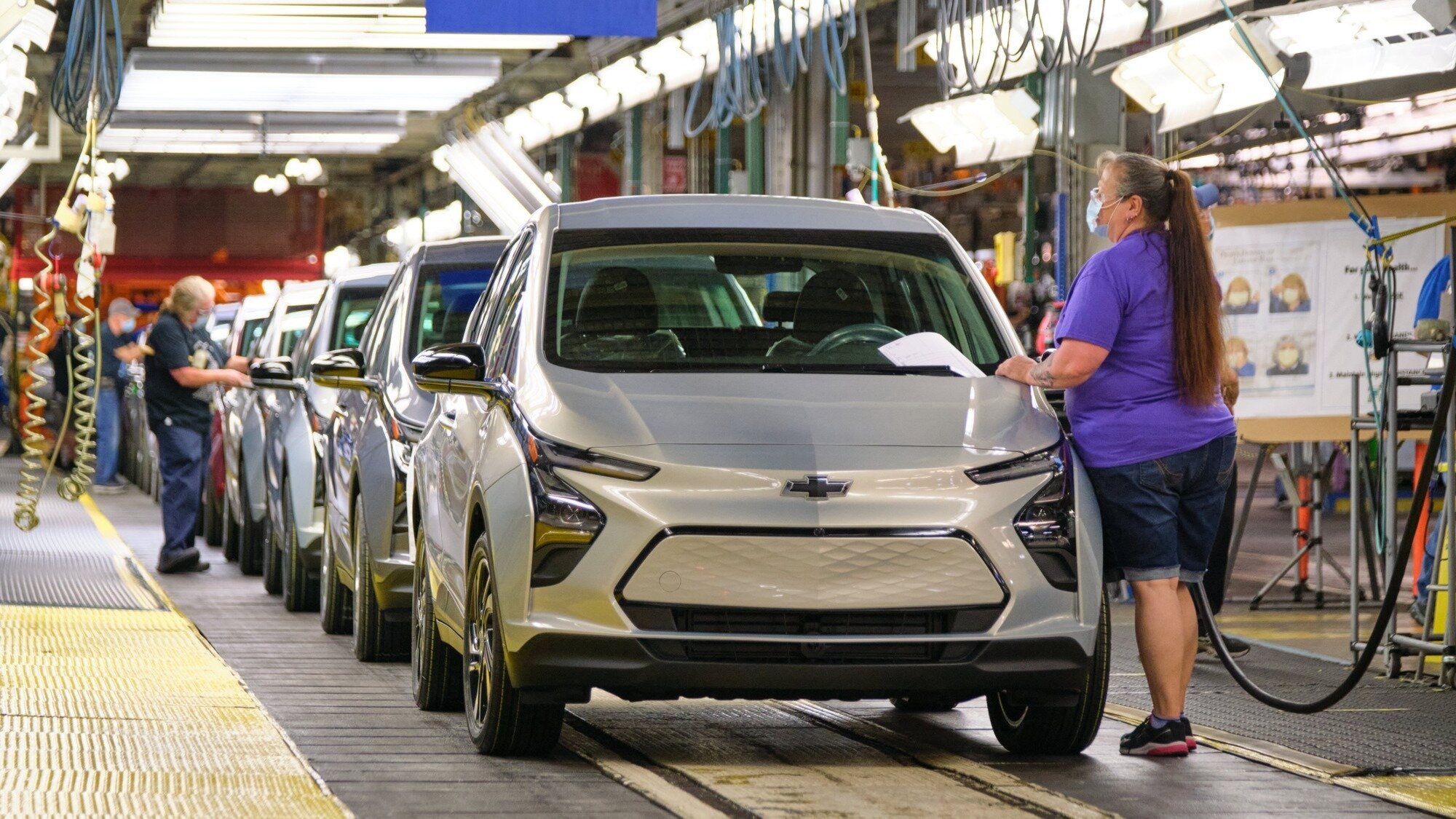 GM будет терпеть убытки на электромобилях ещё три года