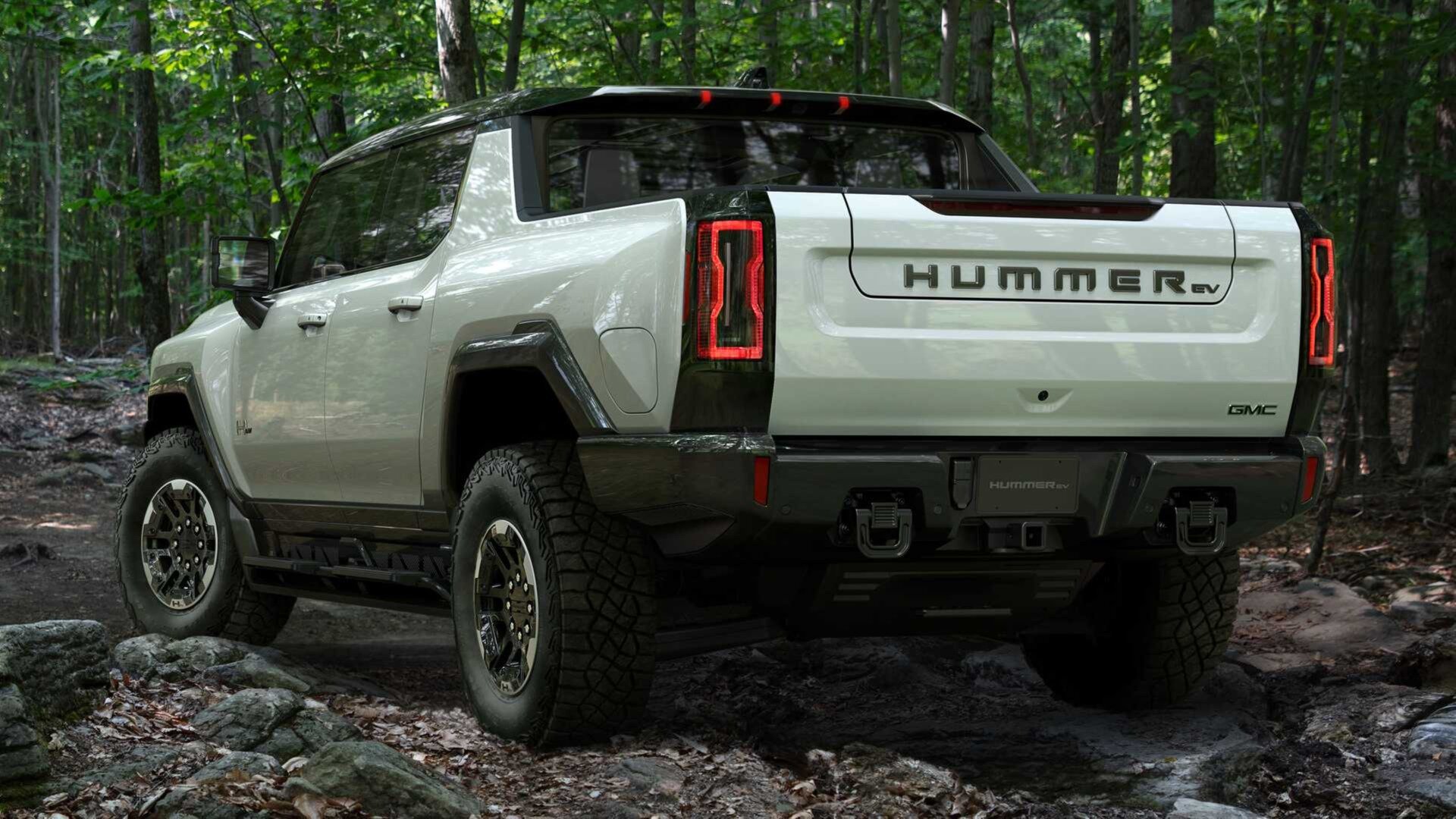 Электропикапы GMC Hummer отозвали сразу после начала поставок