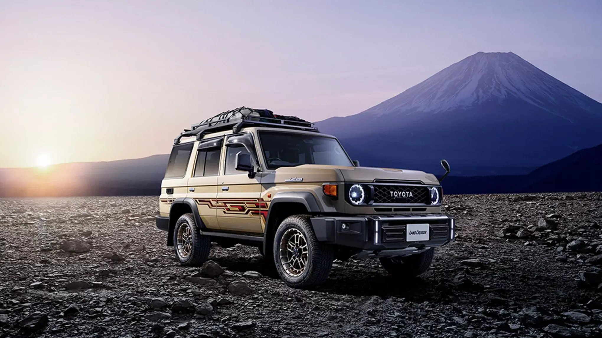 Обновлённый Toyota Land Cruiser 70 получил набор практичных аксессуаров