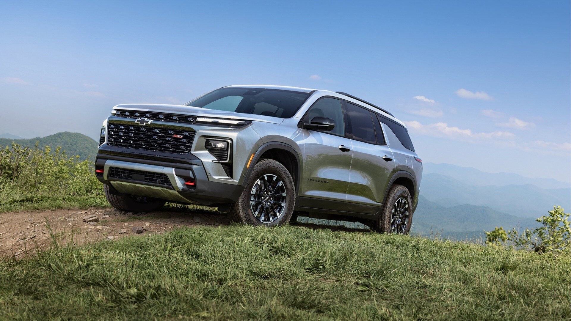 Представлен обновлённый Chevrolet Traverse: внедорожная версия и новый мотор