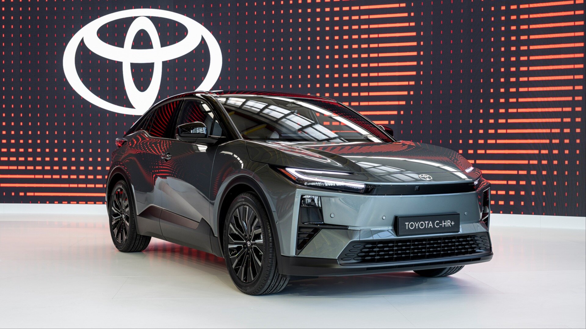 Toyota представила новый электрокроссовер для Европы со знакомым названием