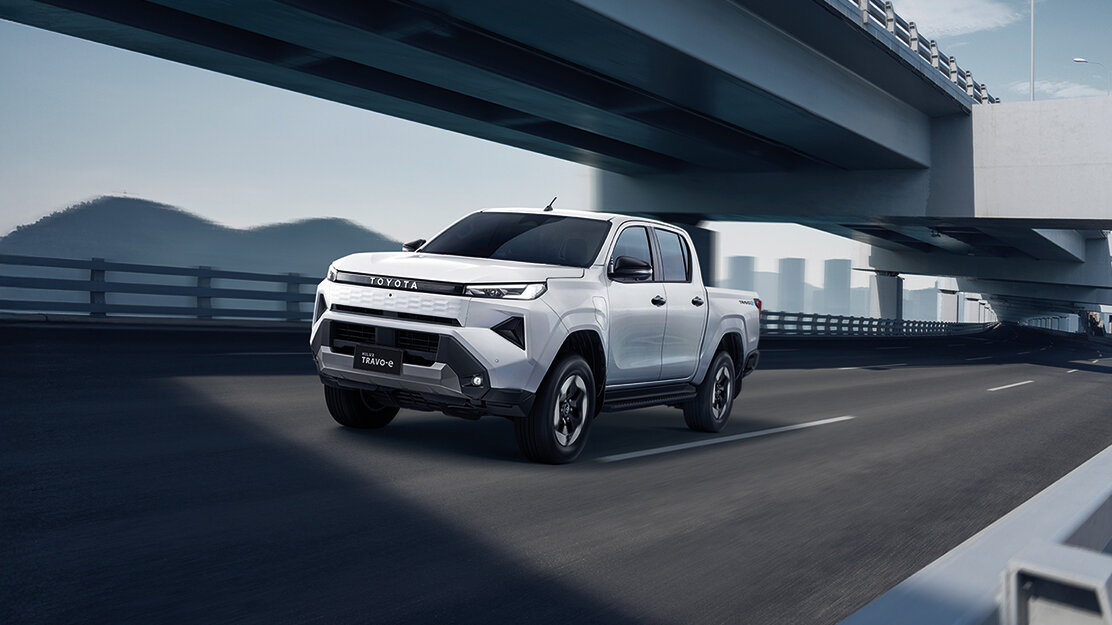 Пикап Toyota Hilux нового поколения дебютировал как электрокар