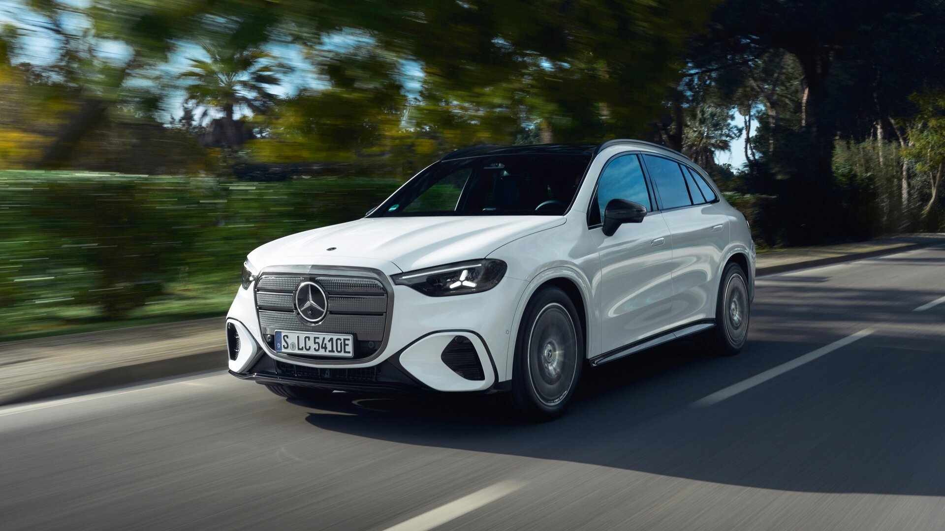 У батарейного Mercedes-Benz GLC появились доступные версии