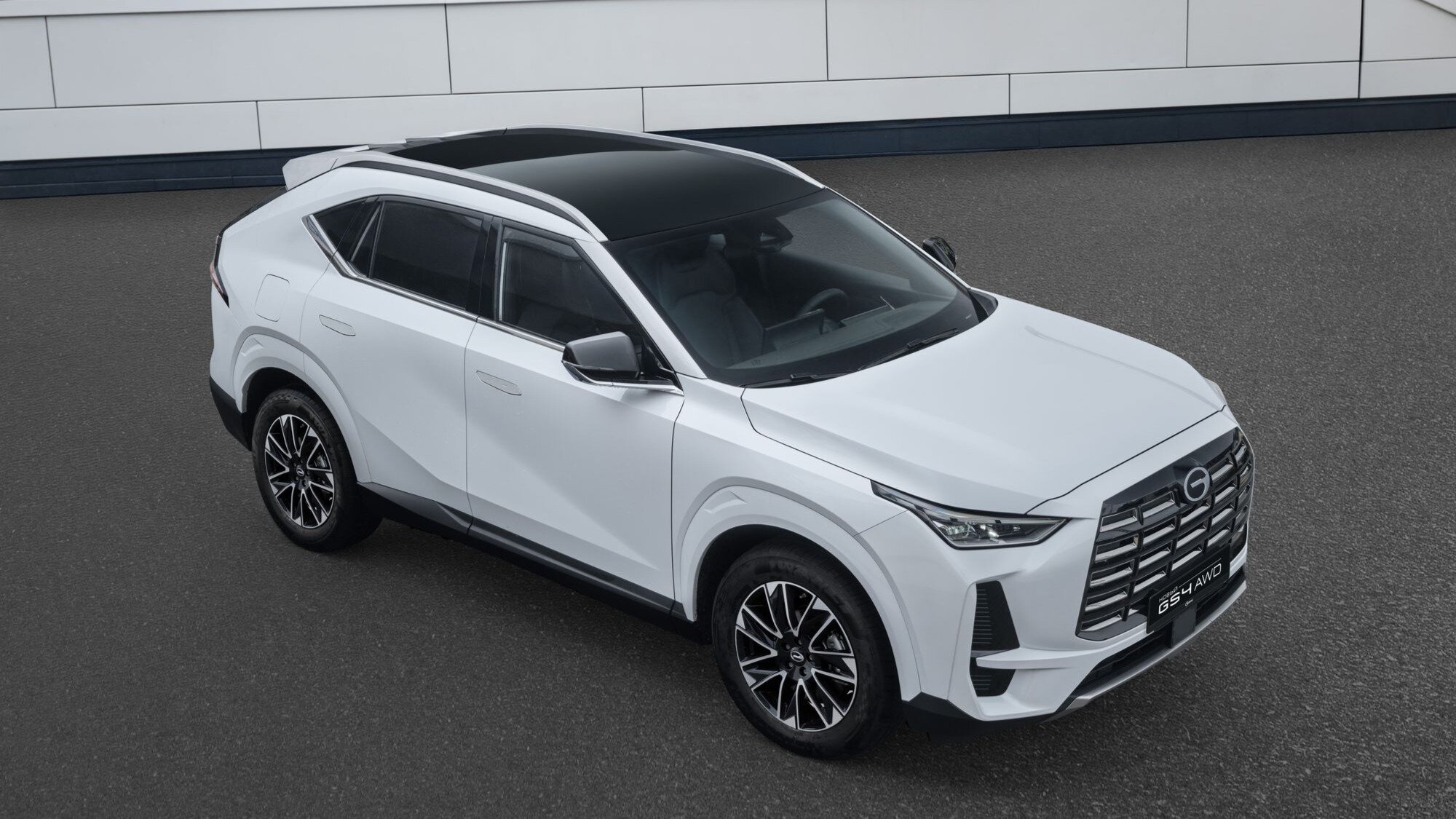 Марка GAC рассказала о комплектациях полноприводного кроссовера GS4 