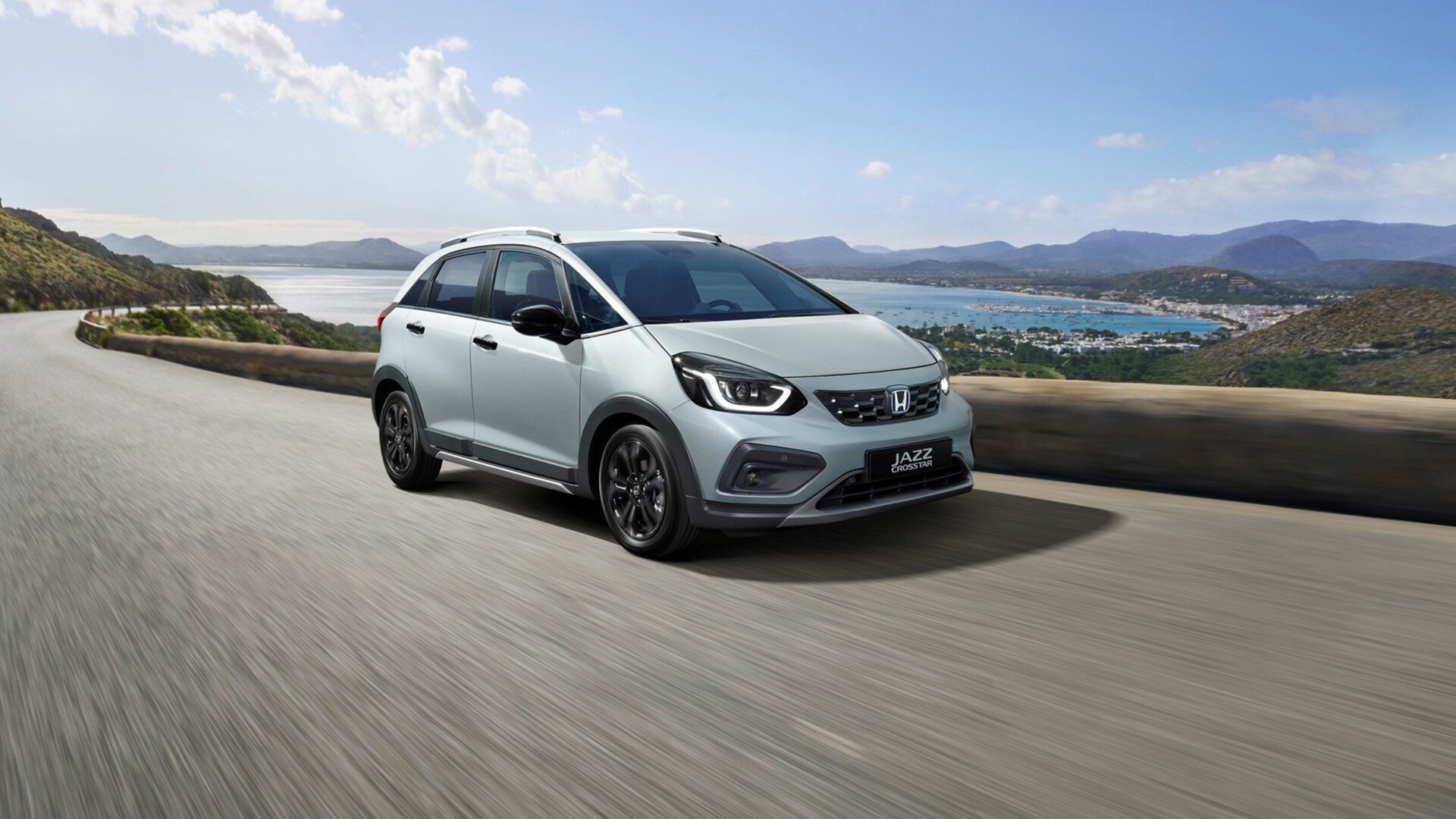 Гибридный хэтчбек Honda Jazz в Европе стал мощнее и получил спортивную версию