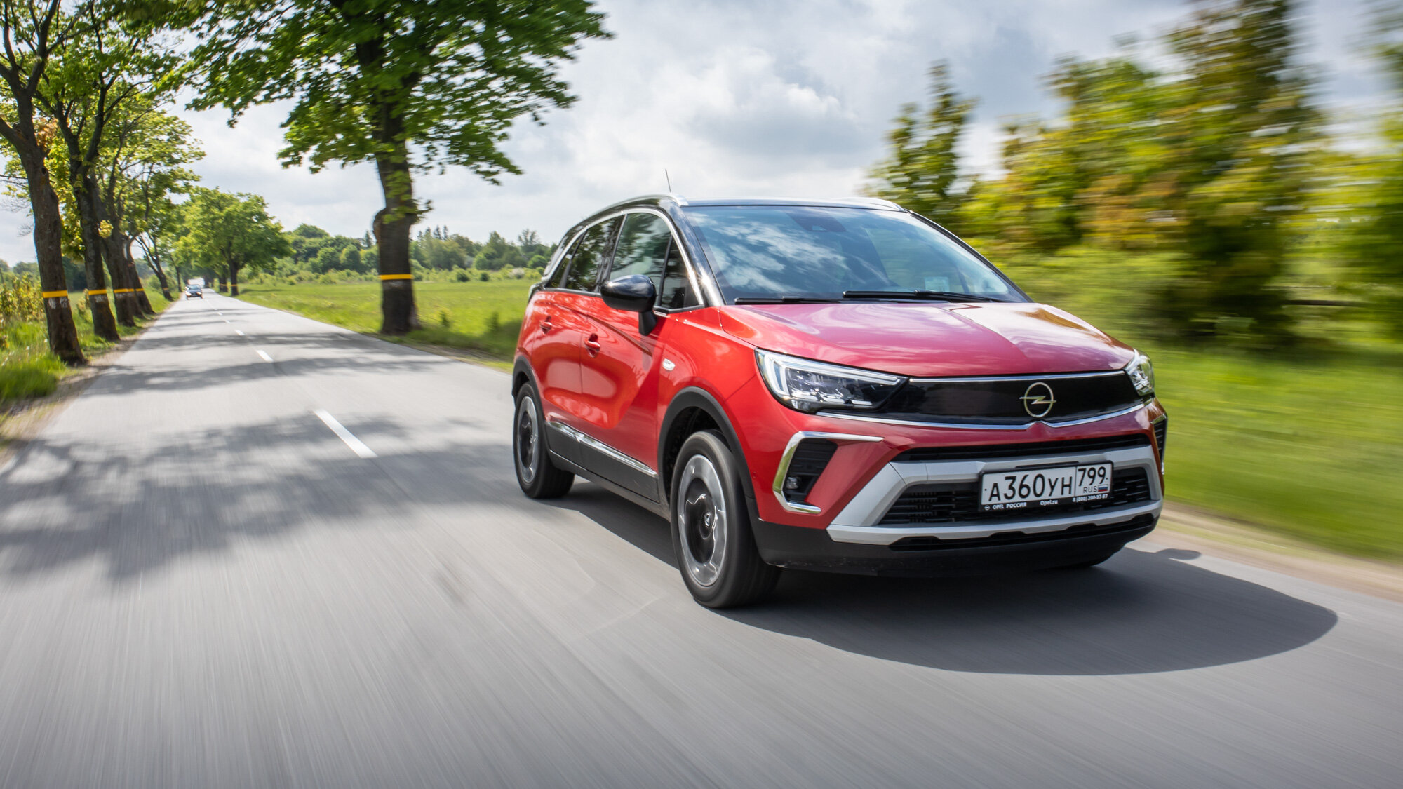 С закрытым забралом: первый тест компактного кроссовера Opel Crossland