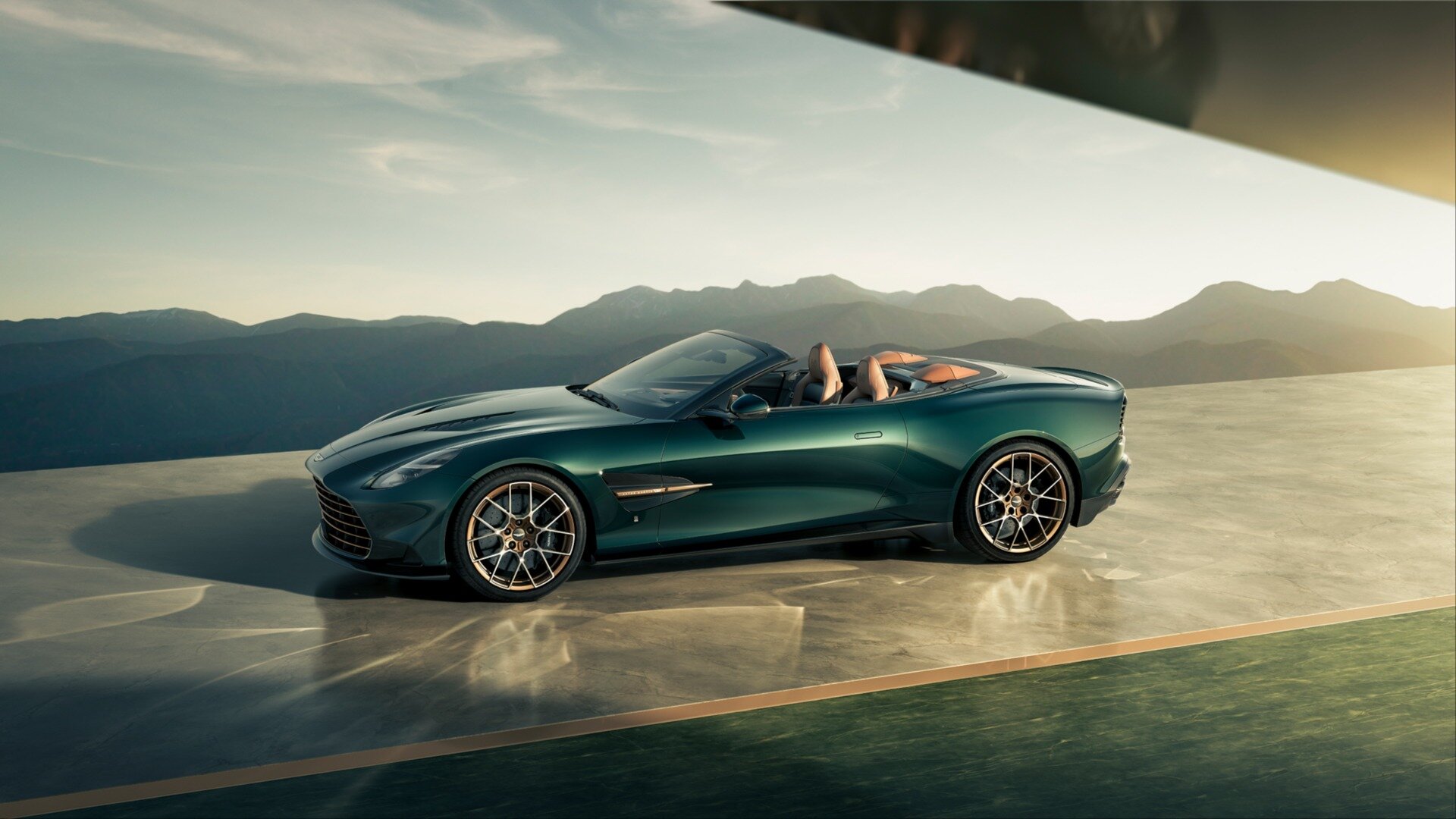 Aston Martin отметит 60-летие своих кабриолетов бронзово-зелёными Vanquish и DB12