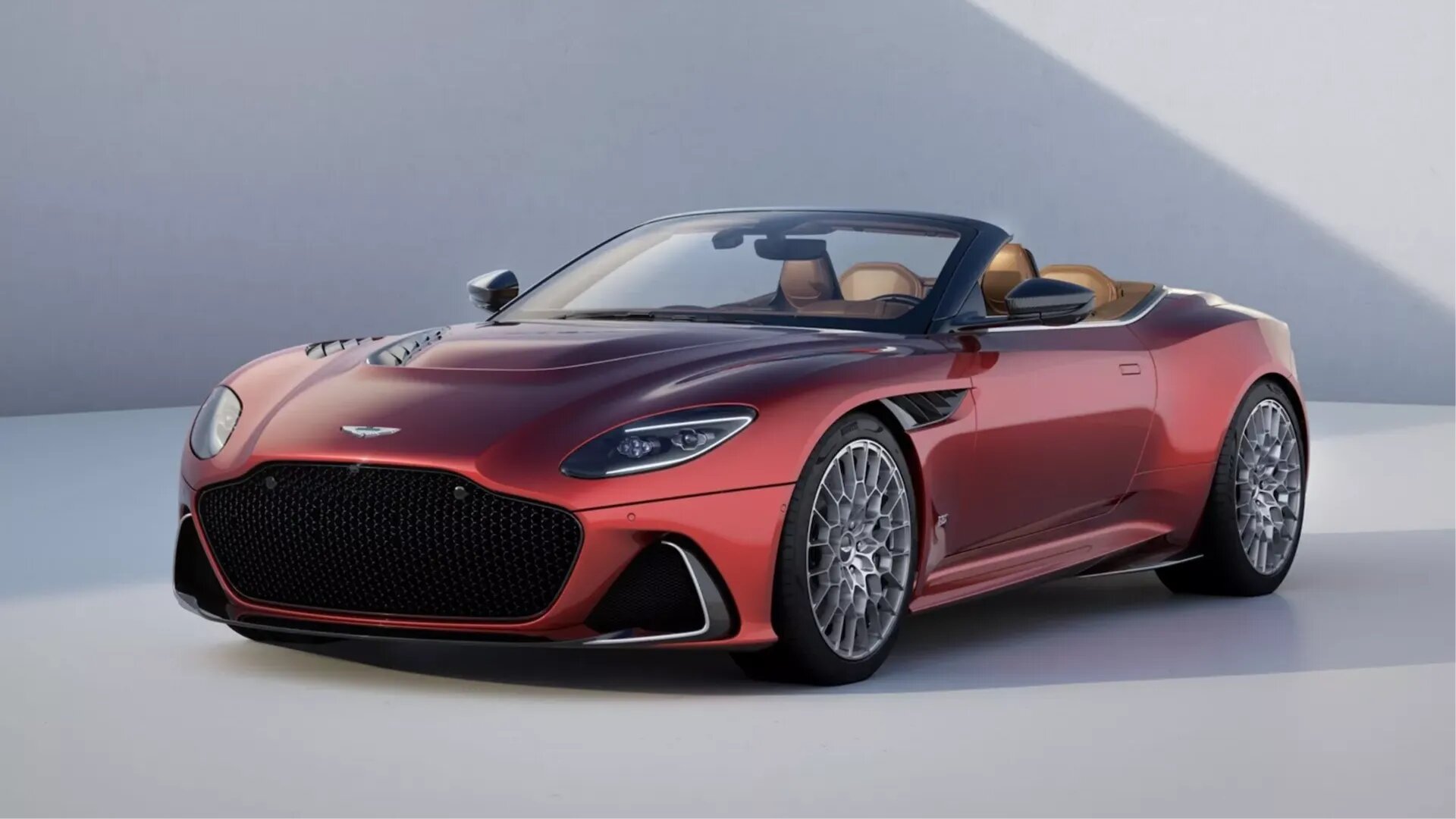 Представлен «прощальный» кабриолет Aston Martin DBS с 770-сильным V12