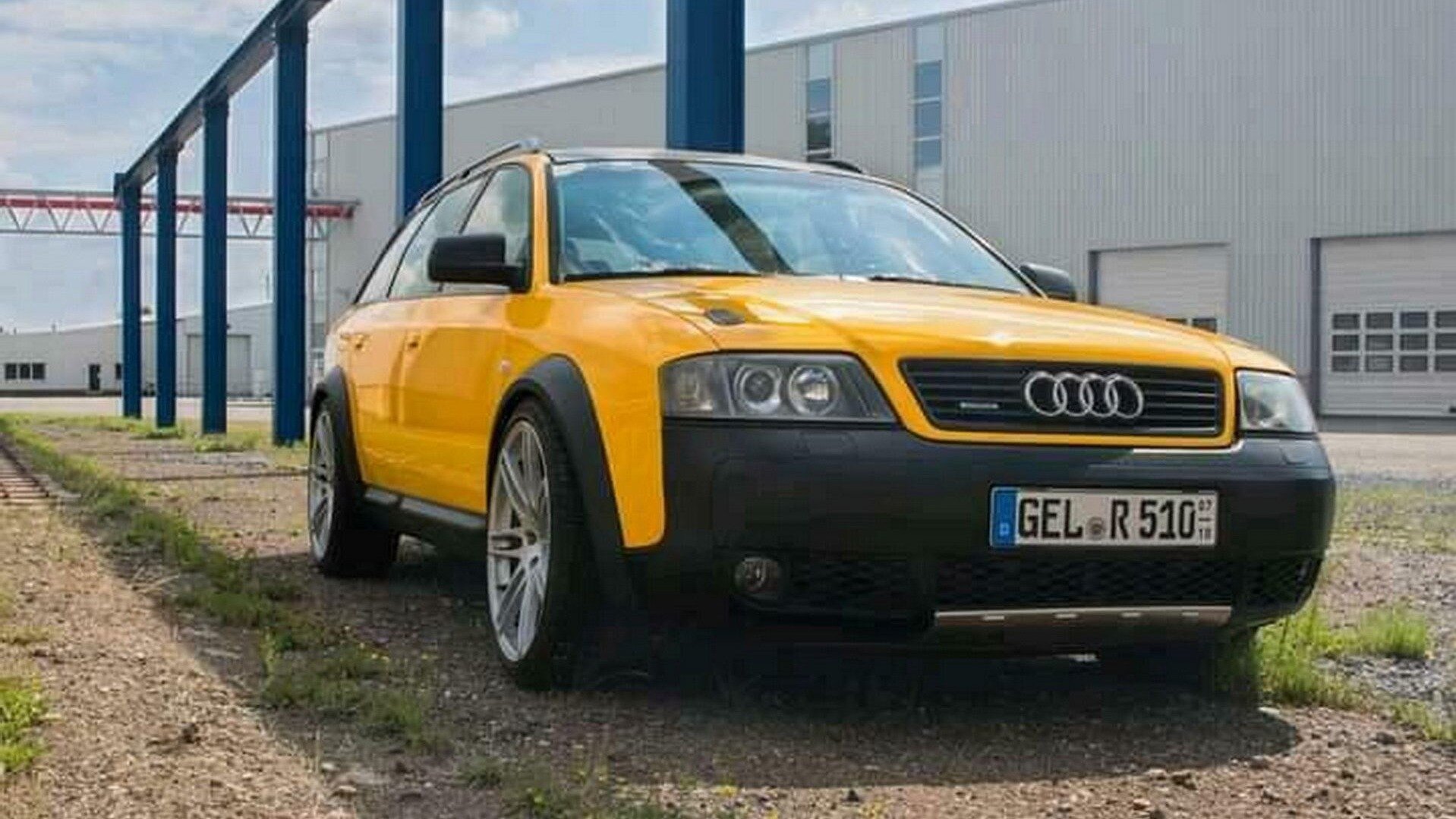 Продаётся эксклюзивный универсал Audi: его собрали из двух других универсалов