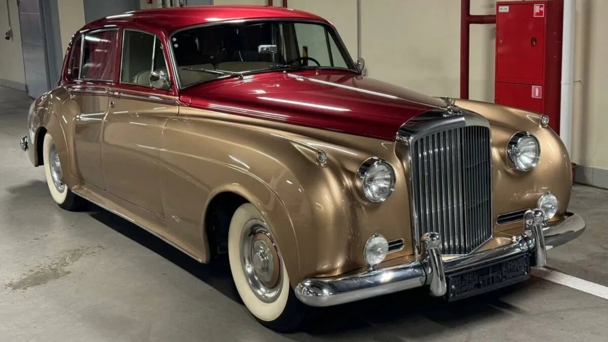 Принадлежавший принцессе Дубая Bentley S2 продают на Авто.ру за 50 миллионов рублей