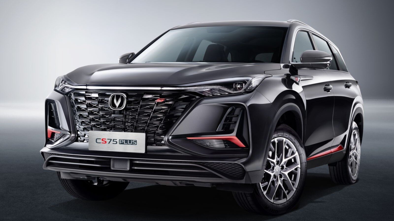 Кроссовер Changan CS75Plus вышел на российский рынок: подробности комплектации и цена