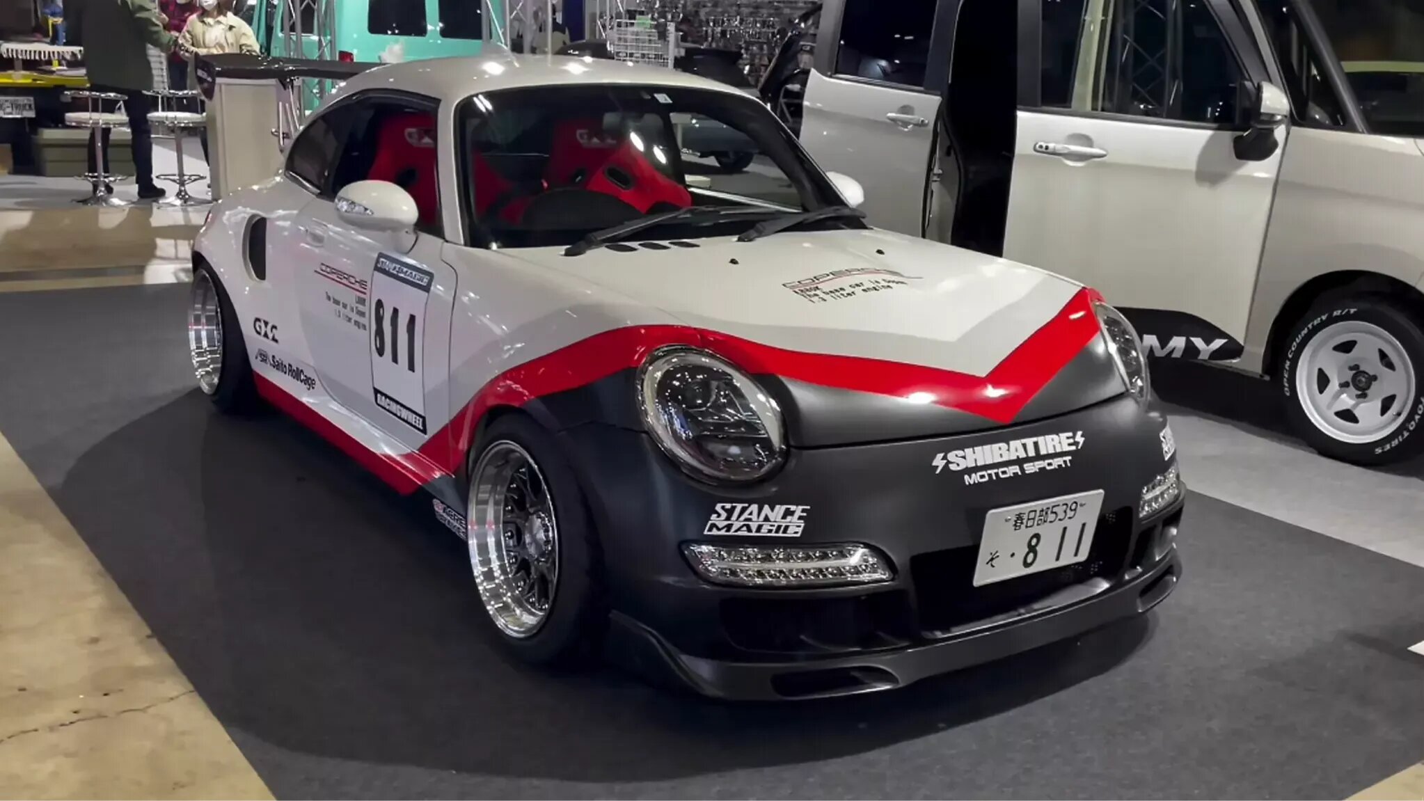 Кей-кар Daihatsu Copen после тюнинга стал похож на миниатюрный Porsche 911