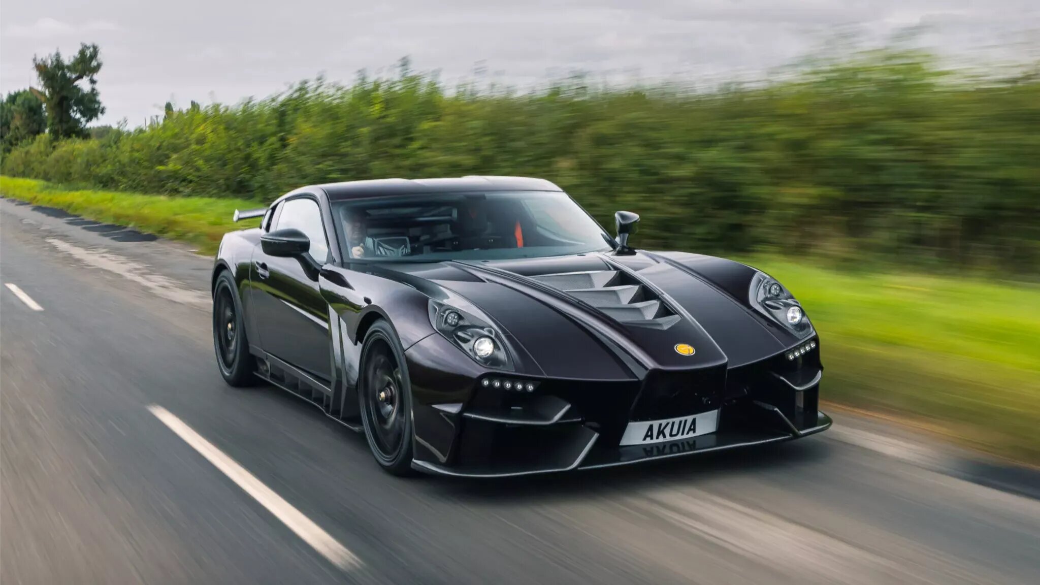 Британцы начали производство суперкара Ginetta Akula с разгоном до сотни за 2,9 секунды