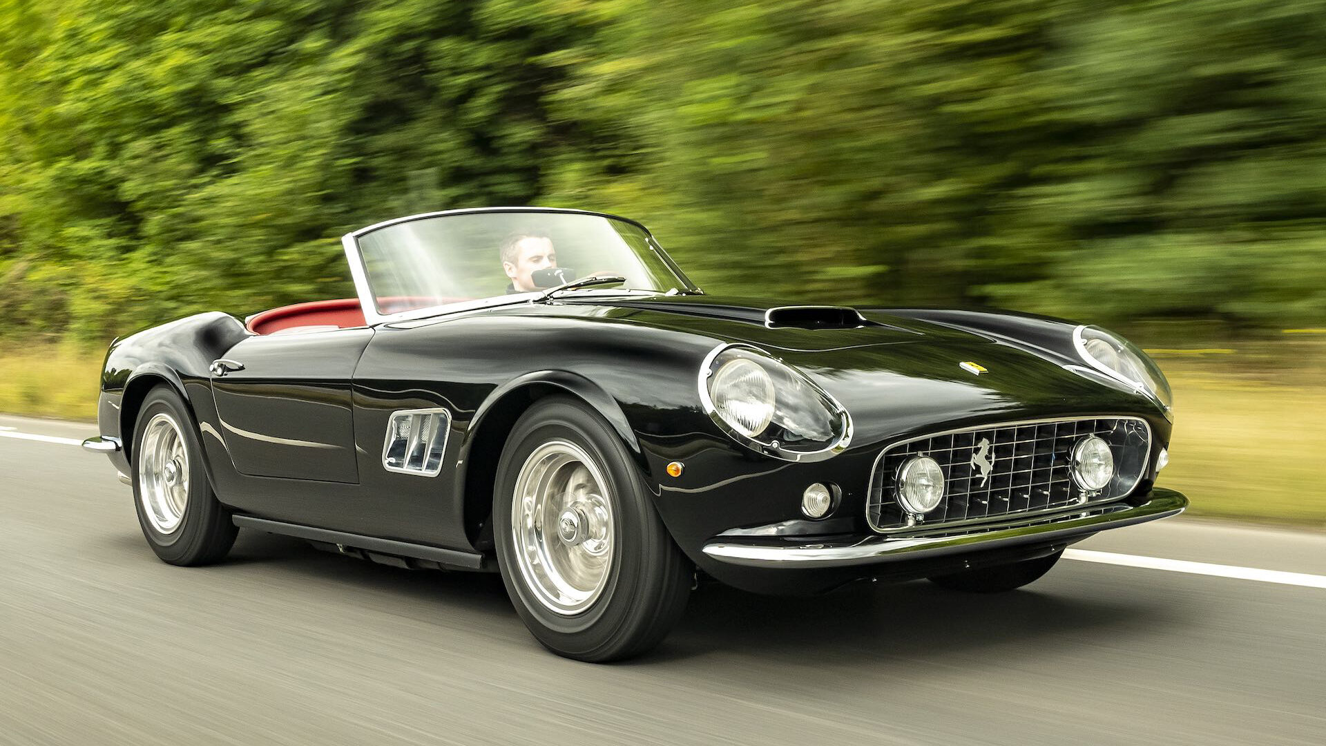 Посмотрите на крутую реплику Ferrari 250 GT SWB California, которая в 15 раз дешевле оригинала