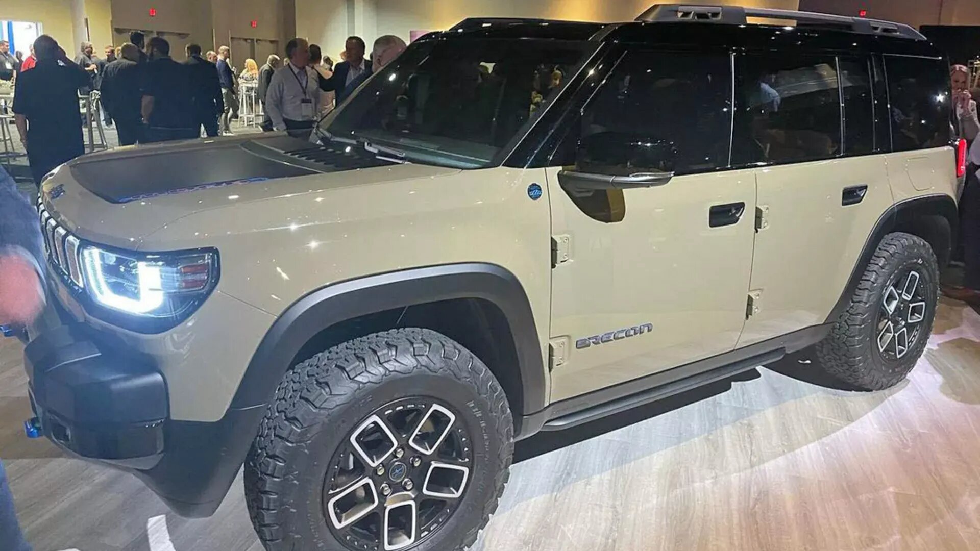 Jeep вживую показал два электроконцепта: они станут серийными