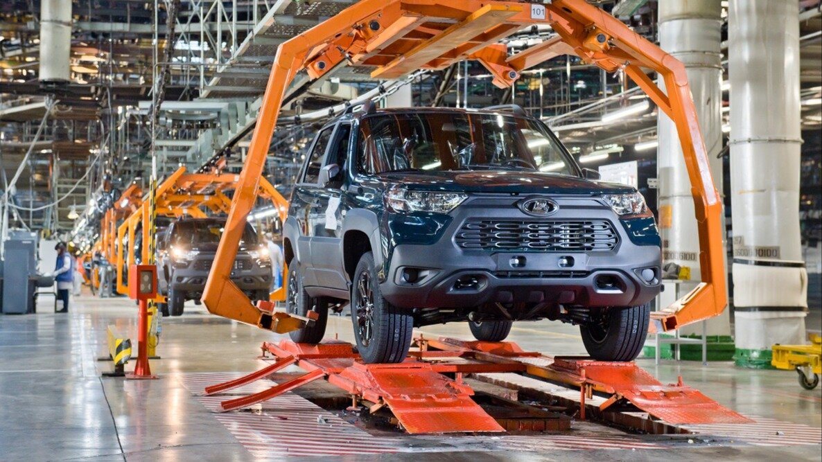 В России подорожали внедорожники Lada Niva