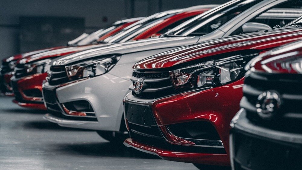 АвтоВАЗ предложил ижевским работникам уволиться за 7 зарплат