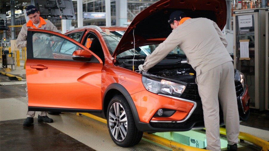 Минпромторг отрицает слухи о закрытии завода АвтоВАЗа в Ижевске