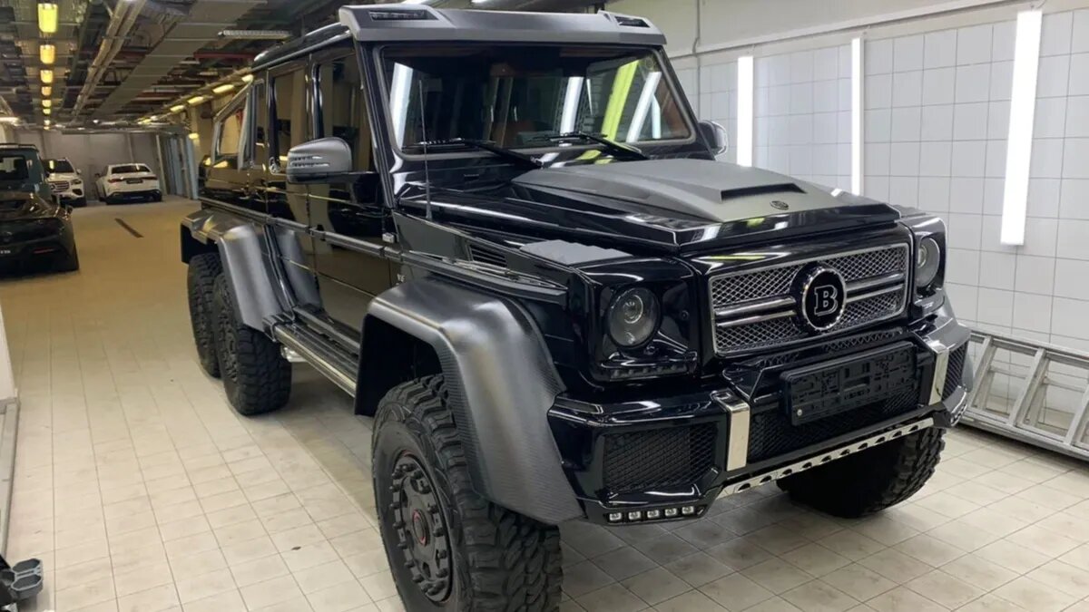 На Авто.ру за 151 миллион рублей выставили редчайший пикап Mercedes-AMG G63 6x6 от Brabus