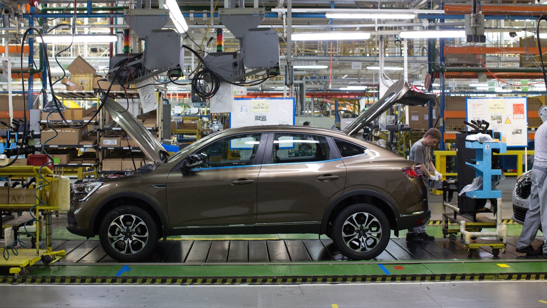 Renault рассматривает варианты ухода с российского рынка