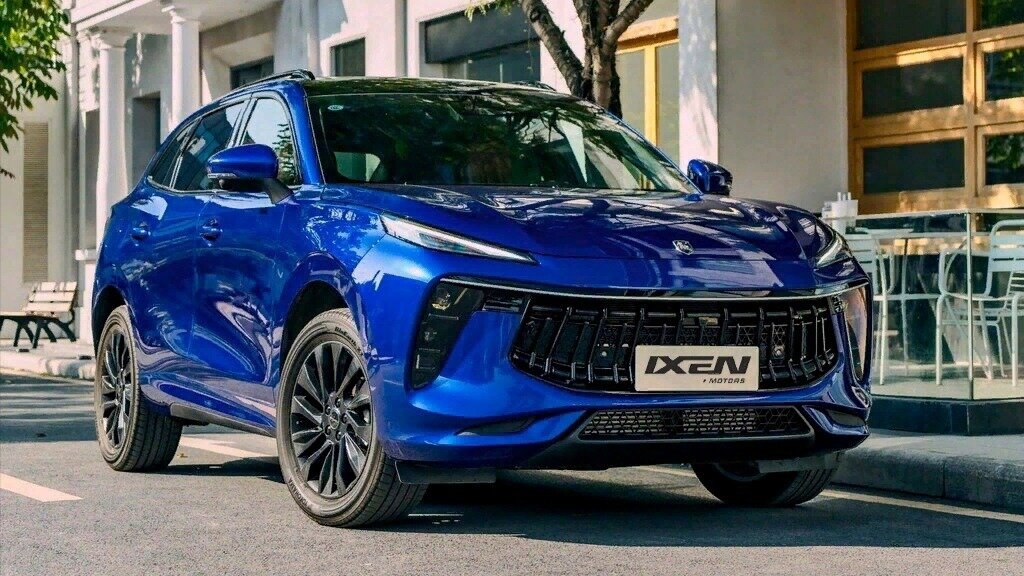 В России появилась новая марка Forthing из Китая с двумя моделями: известны цены
