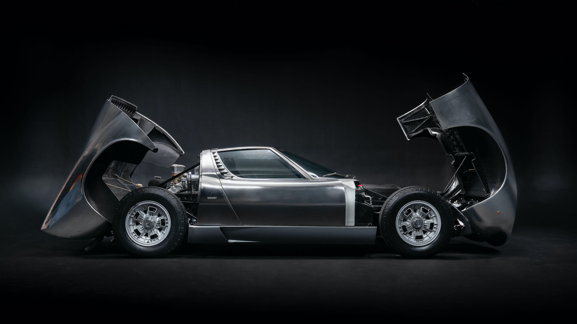 Невероятная Lamborghini Miura, или Cувенир из Ирана. Фотопост
