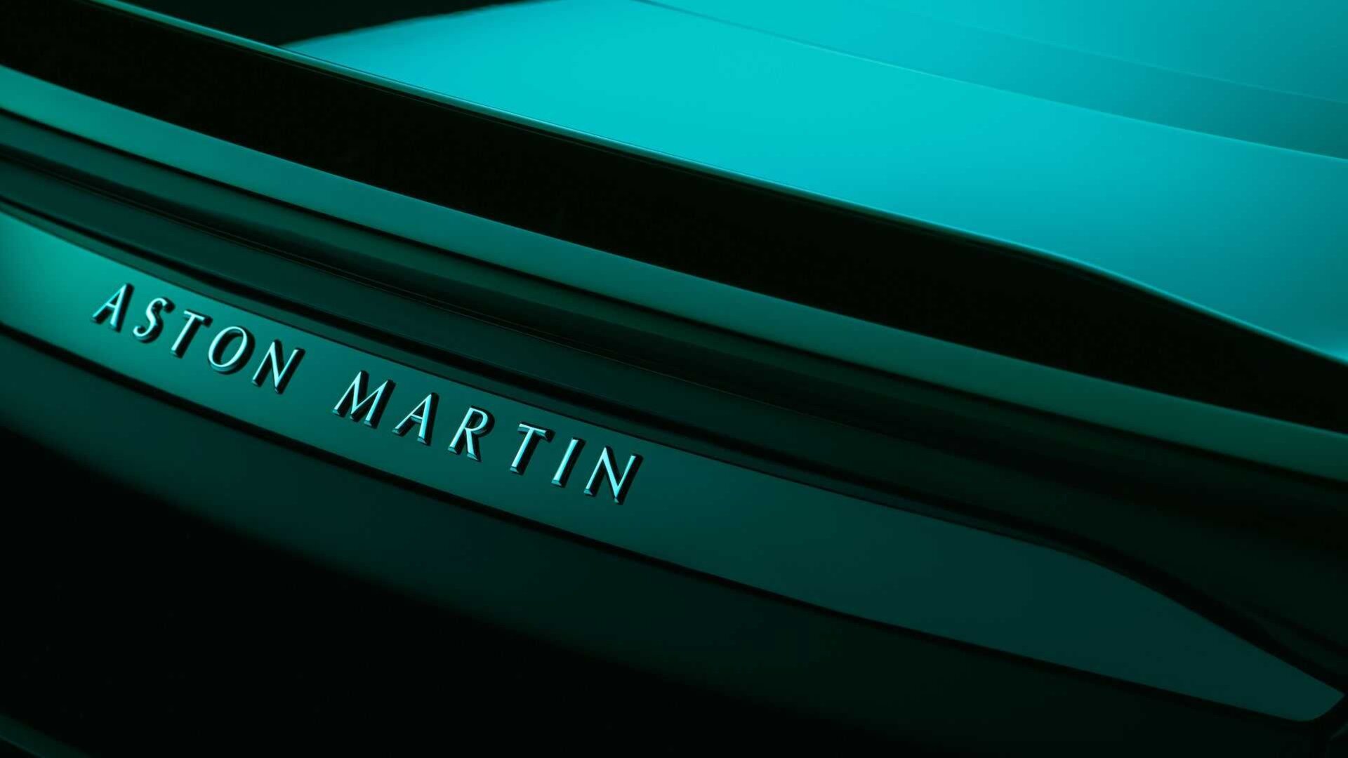 Aston Martin попрощается с суперкаром DBS очень мощной версией