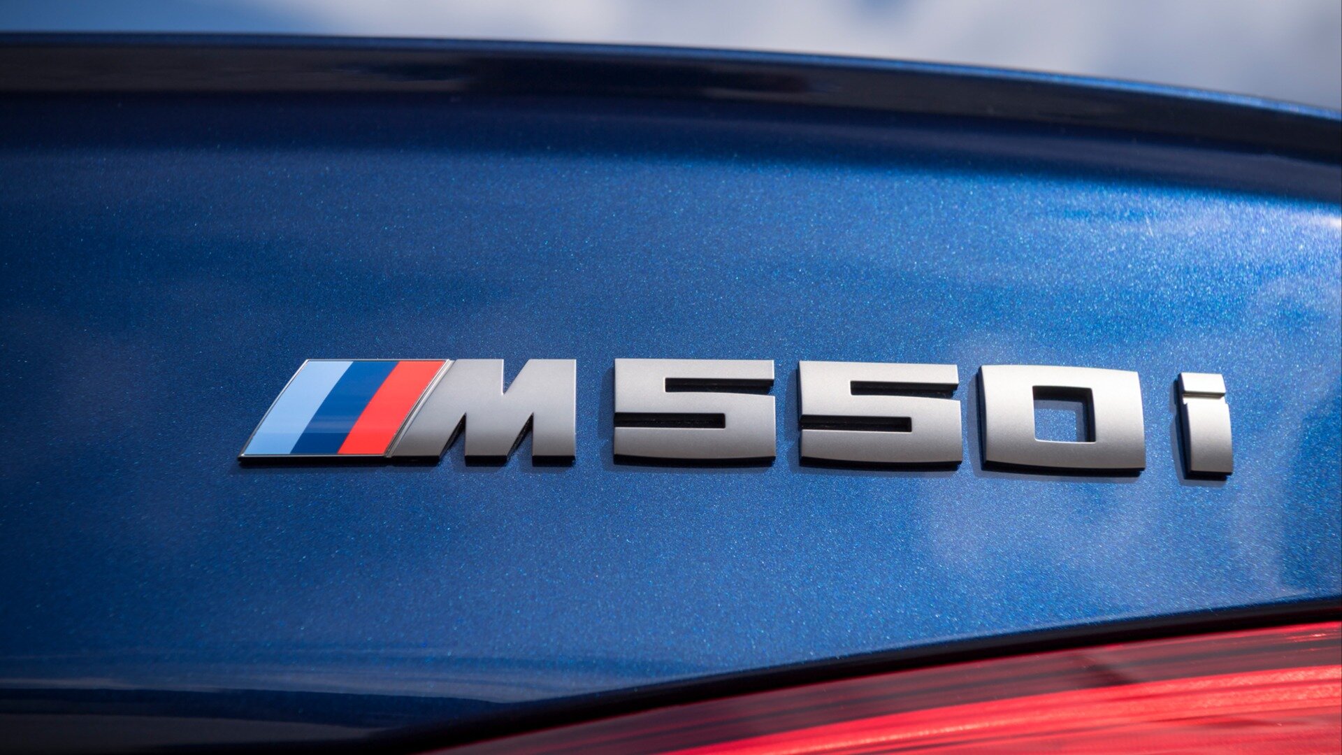 Новую BMW 5 серии оставят без восьмицилиндрового мотора