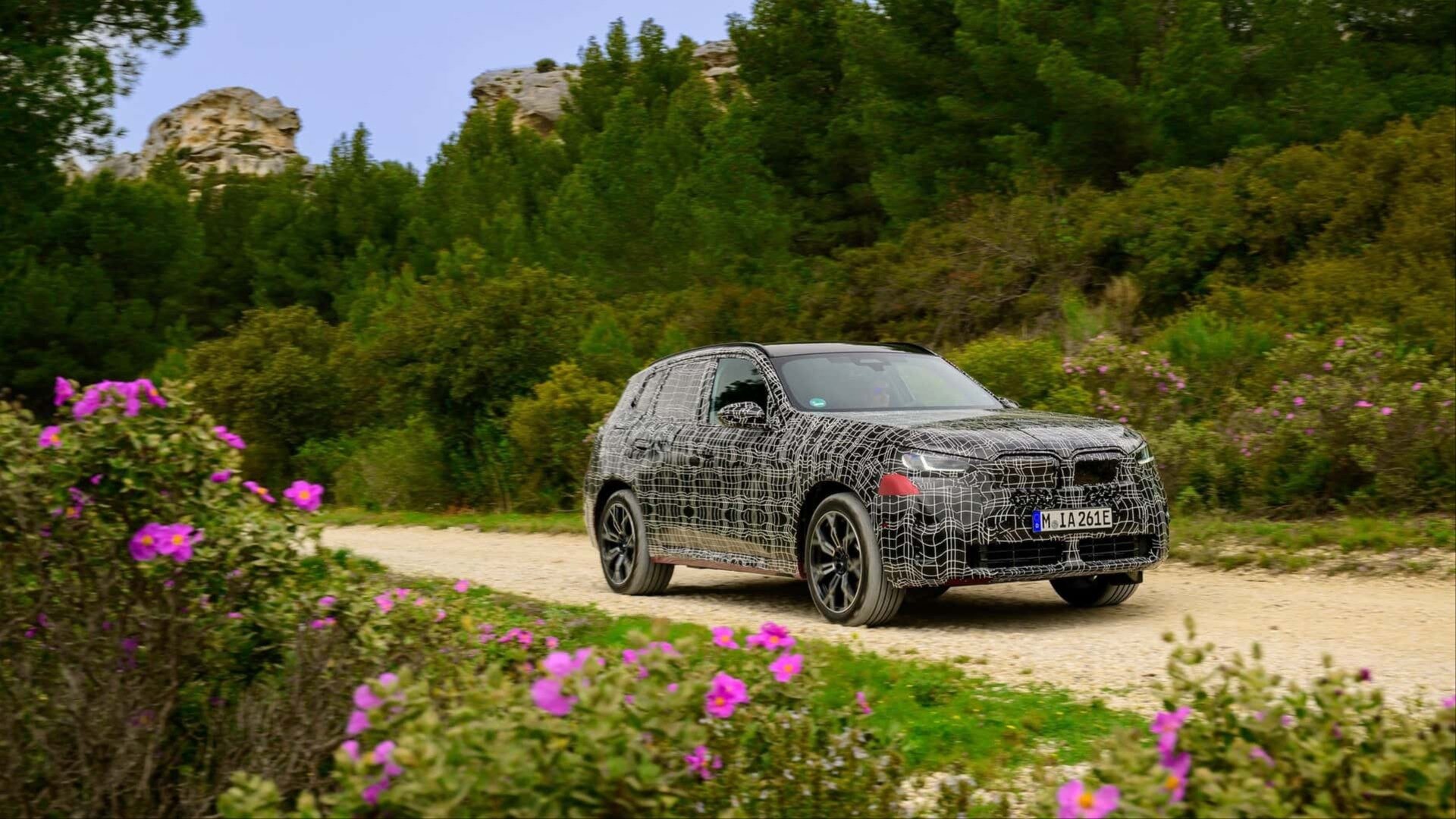 Новый BMW X3: первые официальные фото